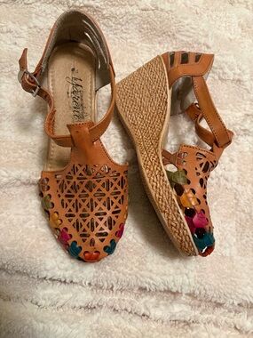 Women’s Tan Wedge Sandals with Cutout Detail